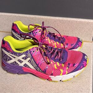 ASICS Gel Noosa Tri 9 Womens Running Shoes Sneakers Sz 6 Neon Pink Purple